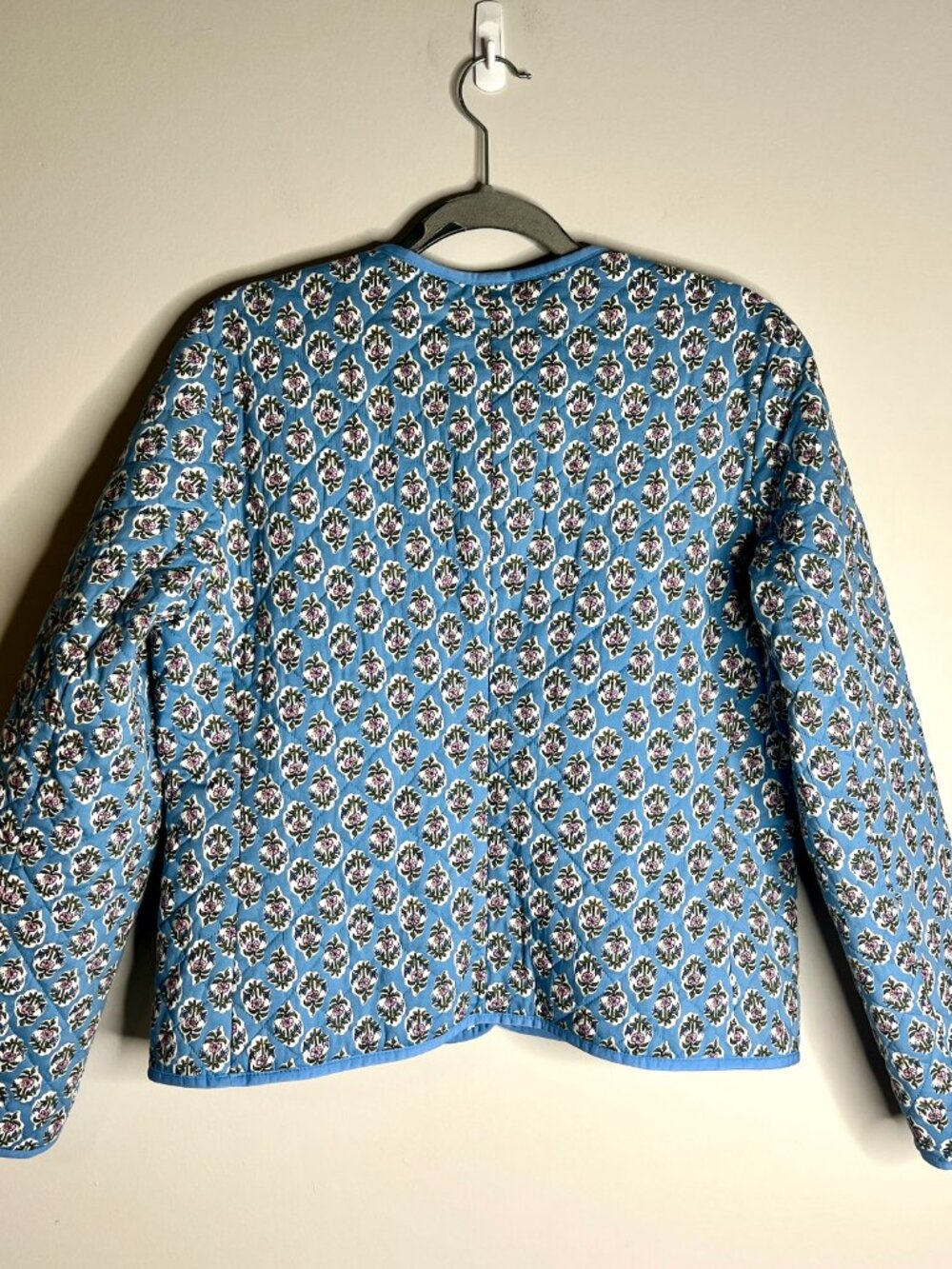 J. Crew Block-Print Quilted Jacket Cottagecore Floral Butter Mom Sz 10 NWT - Picture 7 of 7